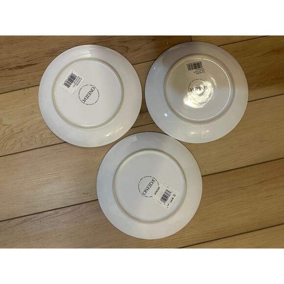 Oneida Angela Staehling Art in Motion ALA MODE 8 1/4" Salad Plates - Set of 3 - Picture 8 of 11